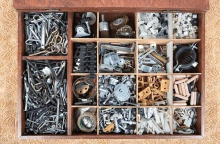 HARDWARE ACESSORIES